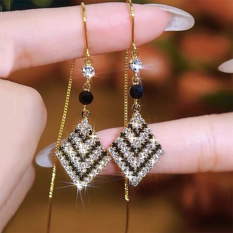 Temperament Black And White Full Diamond Rhombus Earrings Light Luxury